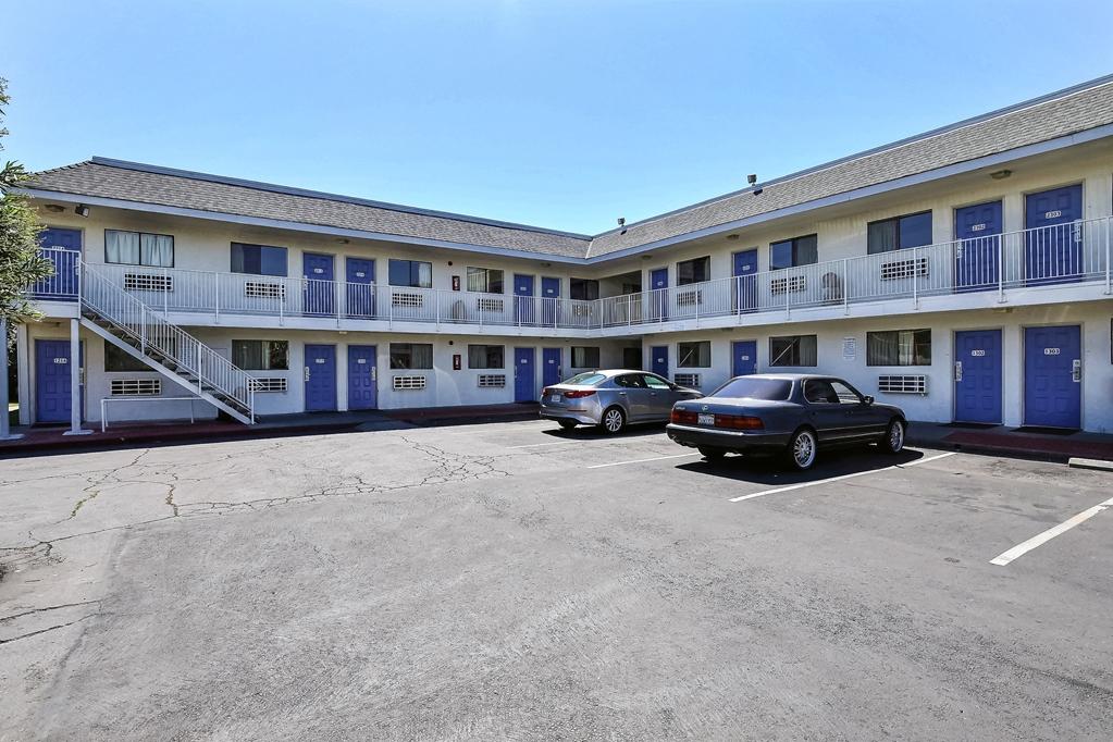 Motel 6-Oakland, Ca - Airport Eksteriør billede