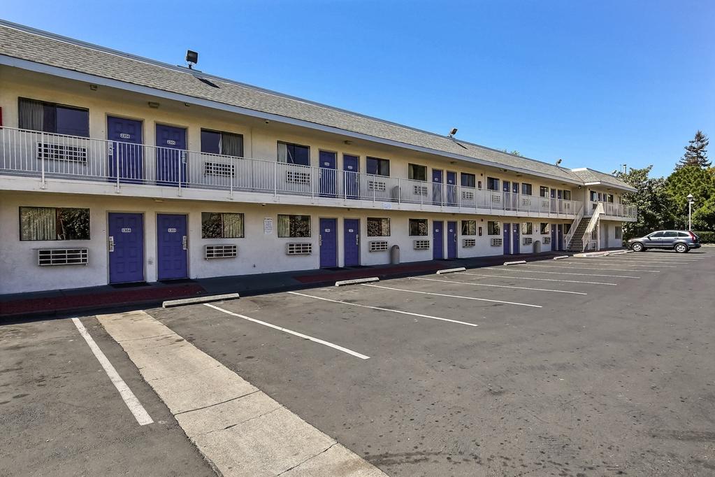 Motel 6-Oakland, Ca - Airport Eksteriør billede
