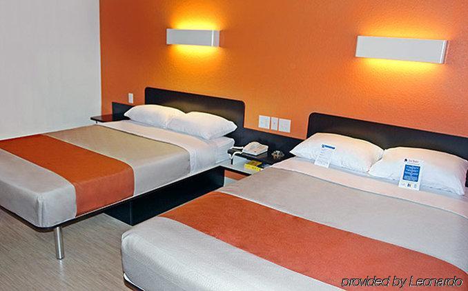 Motel 6-Oakland, Ca - Airport Eksteriør billede